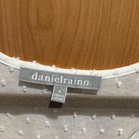 Daniel Rainn Navy/Cream Button Down Women's Top - Picture 2 of 4